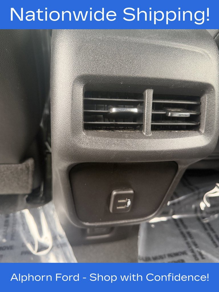 Used 2024 GMC Terrain SLT AWD/4WD image 11