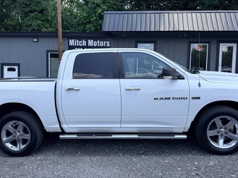 Used 2011 RAM 1500 Big Horn AWD/4WD image 3