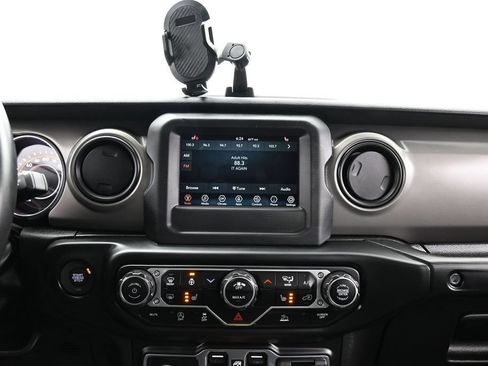 Used 2022 Jeep Wrangler Unlimited Sport AWD/4WD image 44