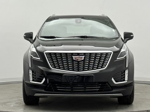 Used 2025 Cadillac XT5 Premium Luxury image 2