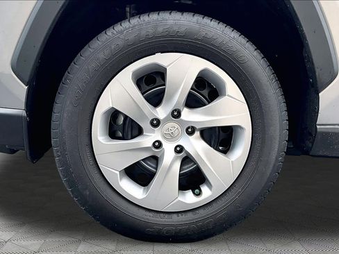 Certified 2023 Toyota RAV4 LE FWD image 11
