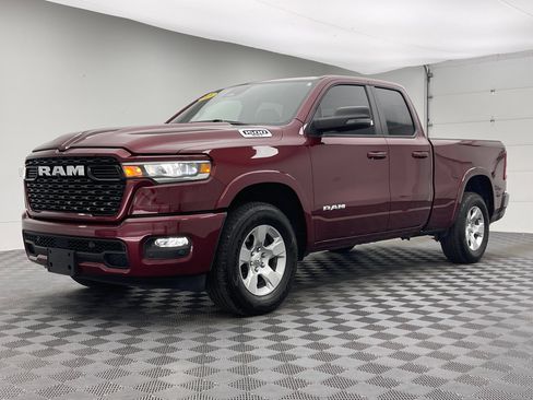 Used 2025 RAM 1500 Big Horn AWD/4WD image 2