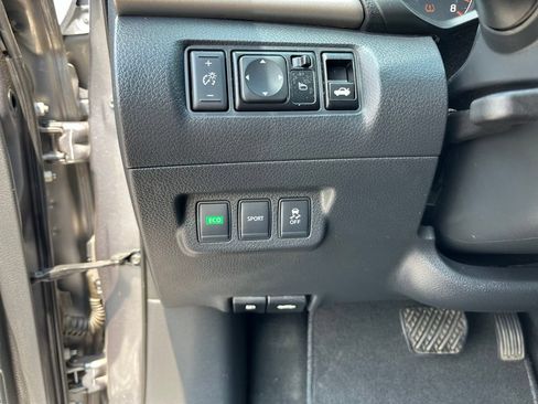 Used 2015 Nissan Sentra S FWD image 18