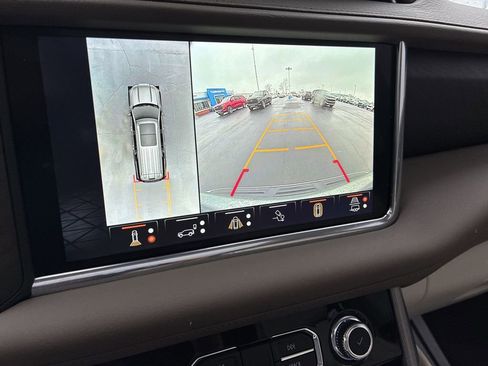 Used 2024 GMC Yukon Denali w/ Denali Reserve Package image 15