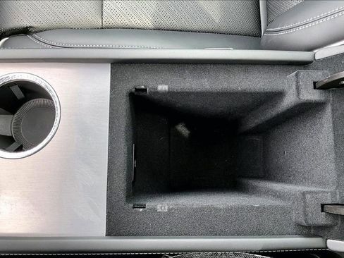 Certified 2026 Cadillac Vistiq Platinum w/ LPO, Floor Liner Package AWD/4WD image 16