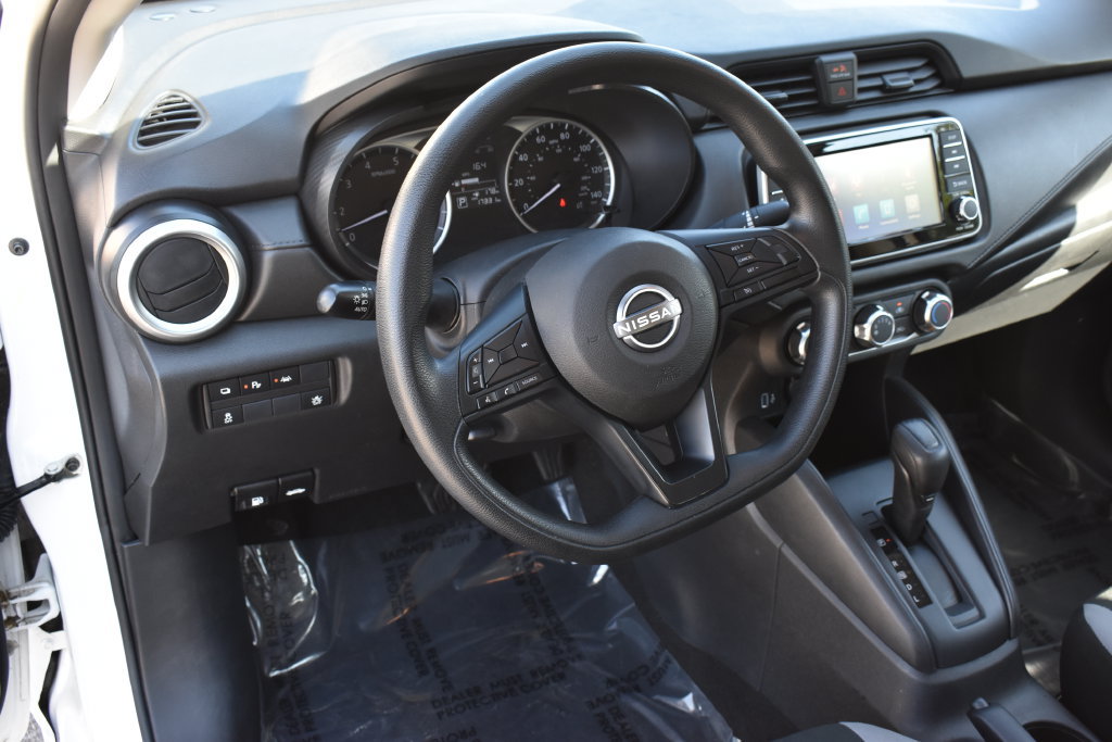 Used 2025 Nissan Versa S FWD image 15
