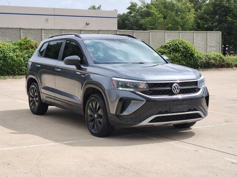 Used 2022 Volkswagen Taos S FWD image 3