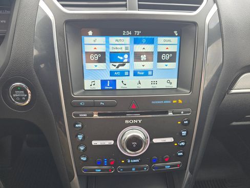 Used 2018 Ford Explorer Sport w/ Equipment Group 401A image 25