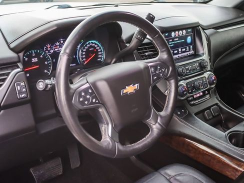 Used 2017 Chevrolet Tahoe LT w/ LT Signature Package image 8