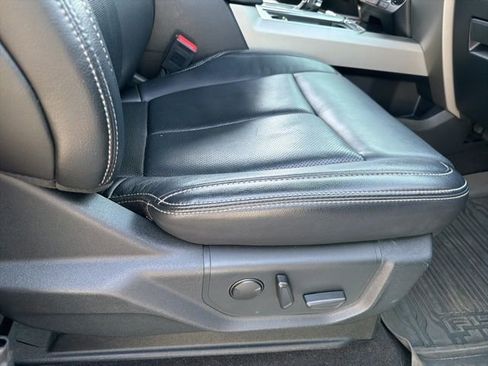 Used 2020 Ford F150 Lariat image 10