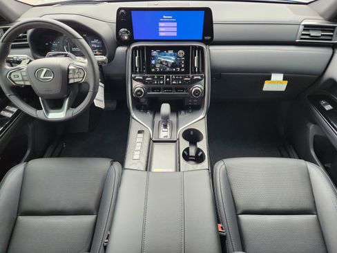 New 2026 Lexus LX 700h Luxury image 17