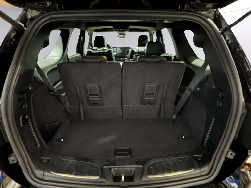 Used 2024 Dodge Durango R/T AWD/4WD image 32