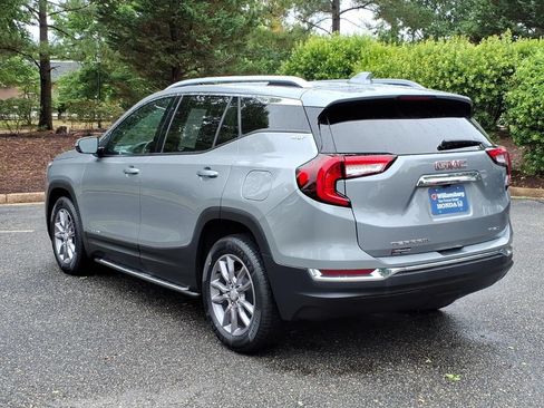 Used 2023 GMC Terrain SLT AWD/4WD image 7