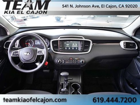 Certified 2019 Kia Sorento FWD image 19