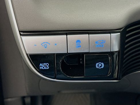 Used 2024 Hyundai Ioniq 5 Limited AWD/4WD image 17