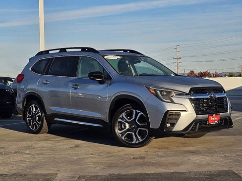 Certified 2024 Subaru Ascent Limited image 3