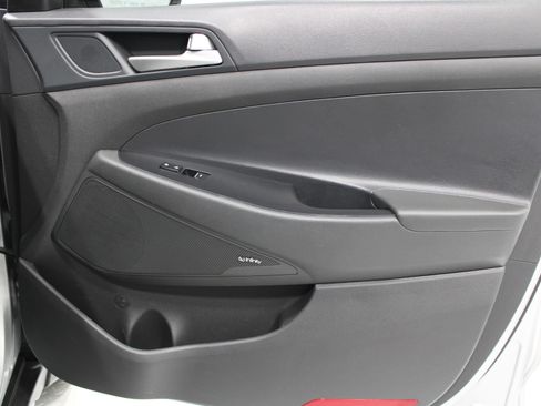 Used 2020 Hyundai Tucson Limited FWD image 25