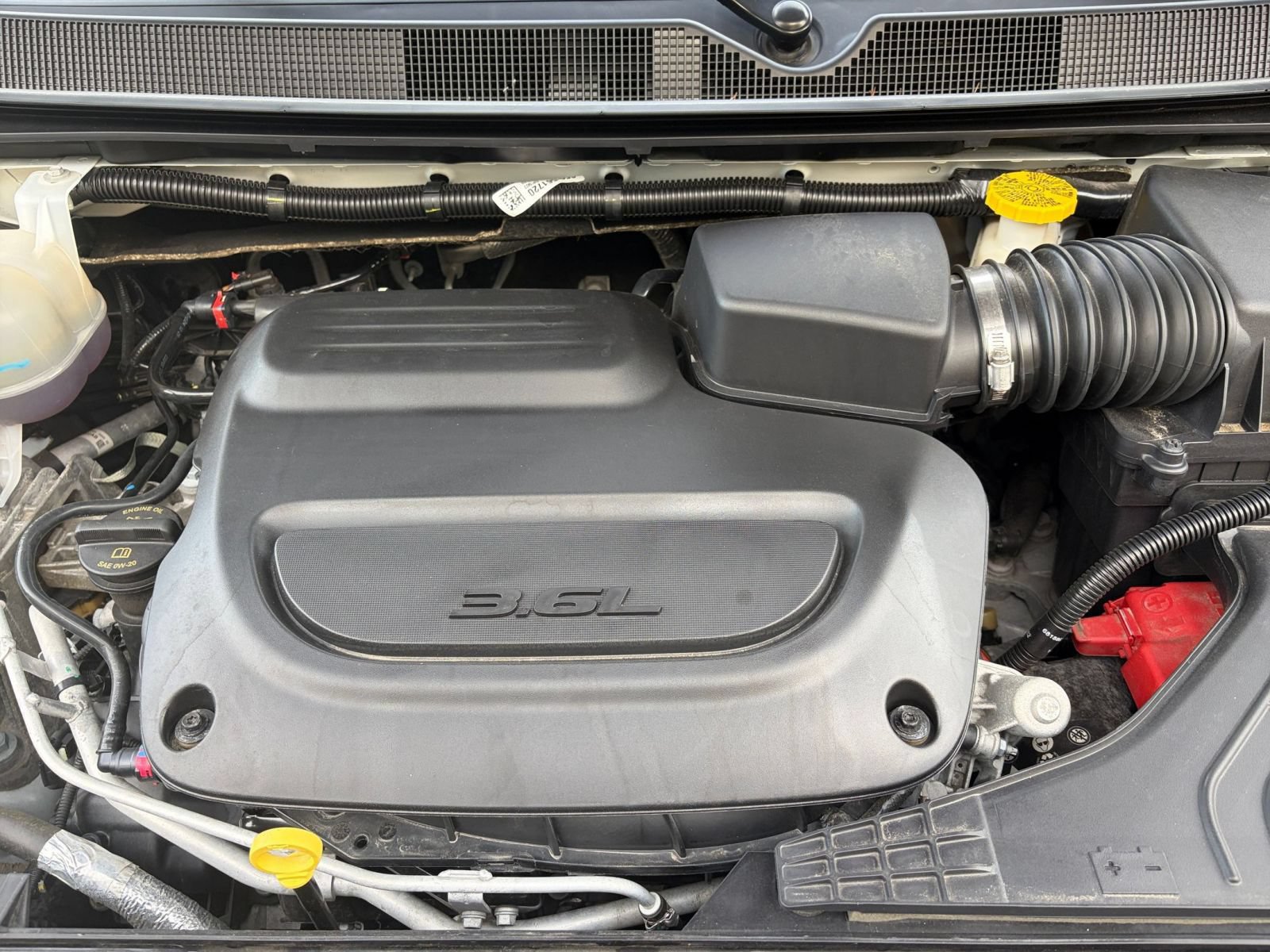 Used 2024 Chrysler Pacifica Touring-L FWD image 34