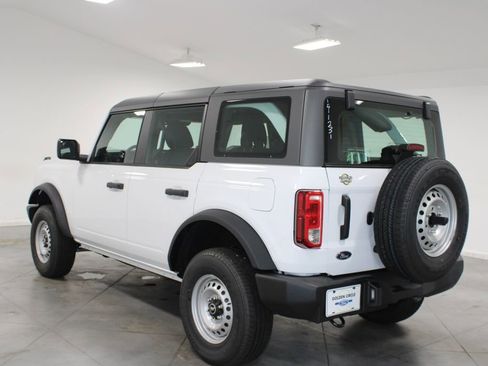New 2025 Ford Bronco 4-Door AWD/4WD image 6