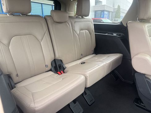 Used 2024 Ford Expedition Max Limited image 42
