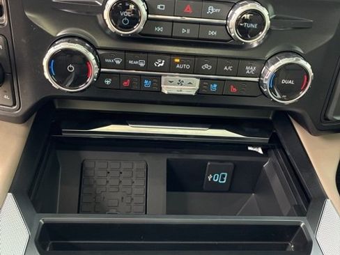 Used 2026 Ford F450 Platinum w/ Platinum Plus Package image 21