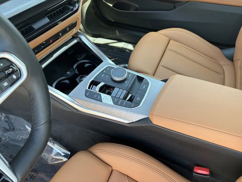 Used 2026 BMW 430i xDrive Convertible w/ M Sport Package AWD/4WD image 13