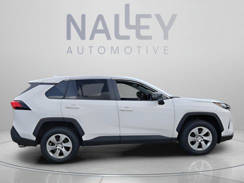 Certified 2023 Toyota RAV4 LE AWD/4WD image 6