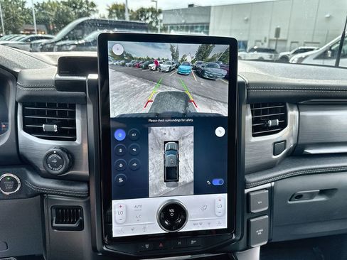 Used 2024 Ford F150 Lightning Flash image 28