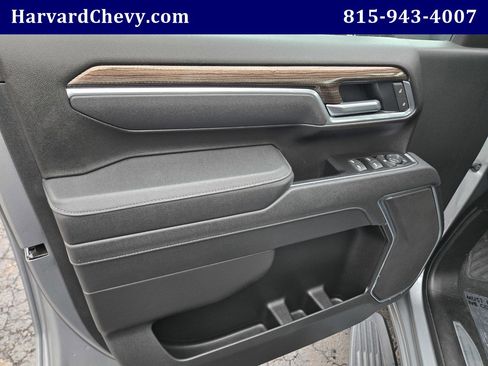 Used 2025 Chevrolet Silverado 2500 LT w/ Convenience Package image 30