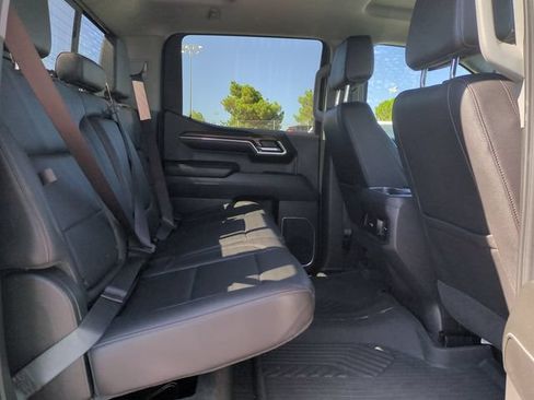 Used 2024 Chevrolet Silverado 1500 LT Trail Boss w/ LT Trail Boss Premium Package AWD/4WD image 34