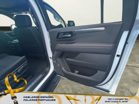 New 2026 Chevrolet Suburban RST image 32