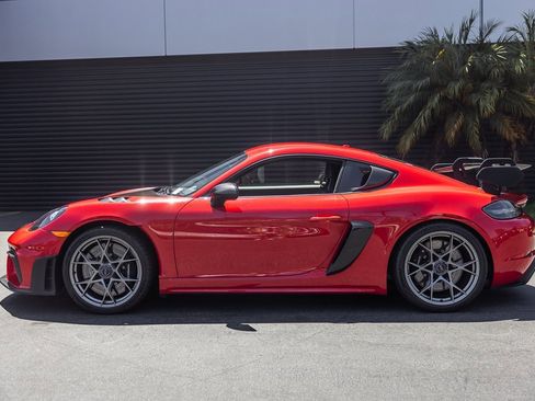 Certified 2023 Porsche 718 Cayman GT4 RS image 2