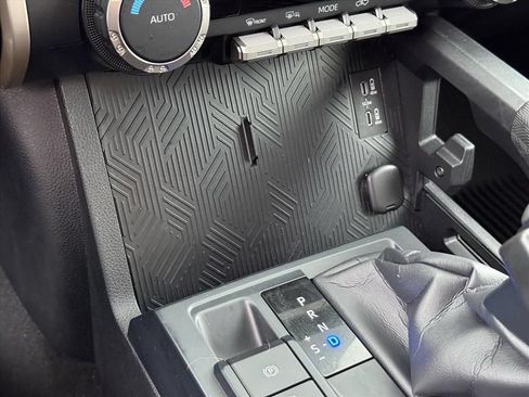 Certified 2024 Toyota Tacoma TRD Sport AWD/4WD image 27