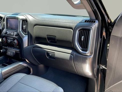 Used 2021 Chevrolet Silverado 1500 LT Trail Boss w/ Bed Protection Package AWD/4WD image 18