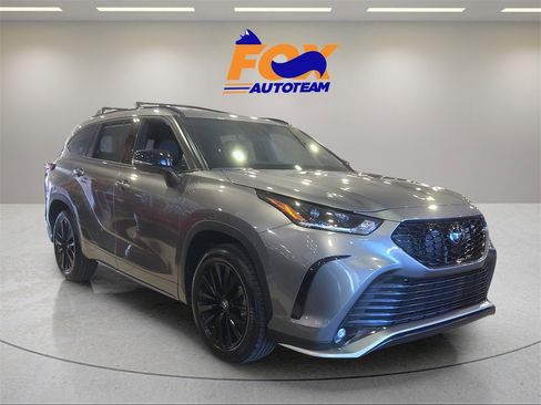 New 2026 Toyota Highlander XSE image 6