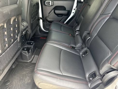 Used 2021 Jeep Gladiator Rubicon w/ Auxiliary Switch Group AWD/4WD image 18
