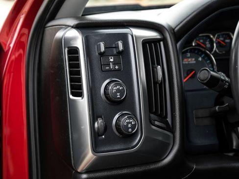 Used 2018 Chevrolet Silverado 1500 LT w/ All Star Edition AWD/4WD image 25