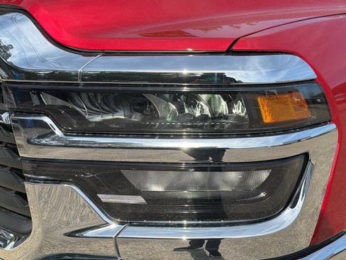 New 2026 RAM 2500 Tradesman w/ Chrome Appearance Group AWD/4WD image 9