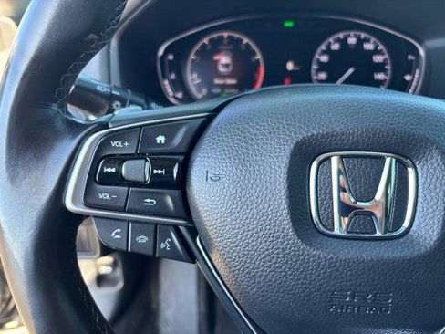 Used 2018 Honda Accord Touring image 27
