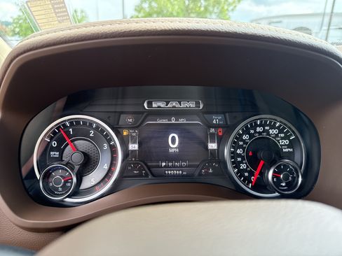 Used 2021 RAM 2500 Laramie AWD/4WD image 25