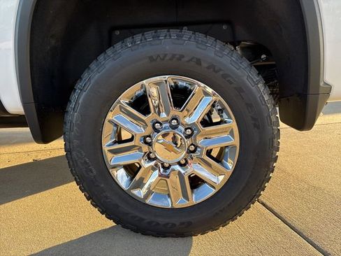 New 2026 Chevrolet Silverado 3500 High Country w/ Technology Package AWD/4WD image 11