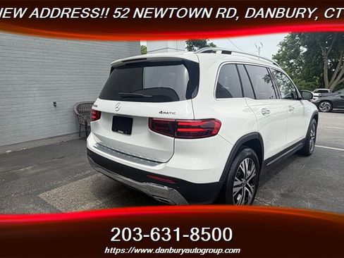 Used 2025 Mercedes-Benz GLB 250 4MATIC image 5