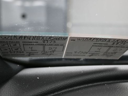 Used 2025 Mercedes-Benz C 300 4MATIC Sedan w/ Exclusive Trim Package image 3