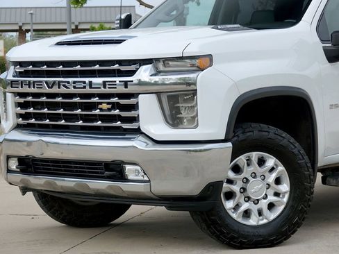 Used 2020 Chevrolet Silverado 2500 LTZ AWD/4WD image 8