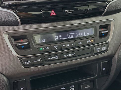 Certified 2025 Honda Ridgeline RTL image 9