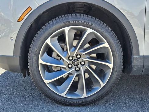 Used 2022 Lincoln Nautilus Reserve AWD/4WD image 10