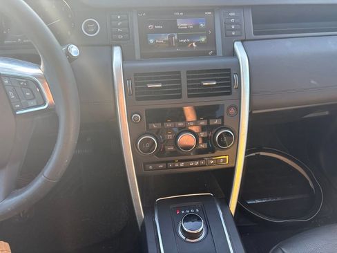 Used 2018 Land Rover Discovery Sport HSE AWD/4WD image 10