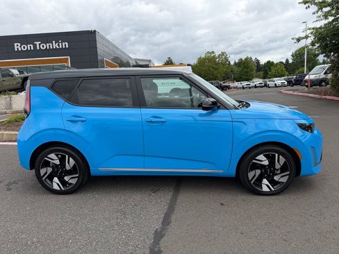 Used 2023 Kia Soul GT-Line FWD image 8