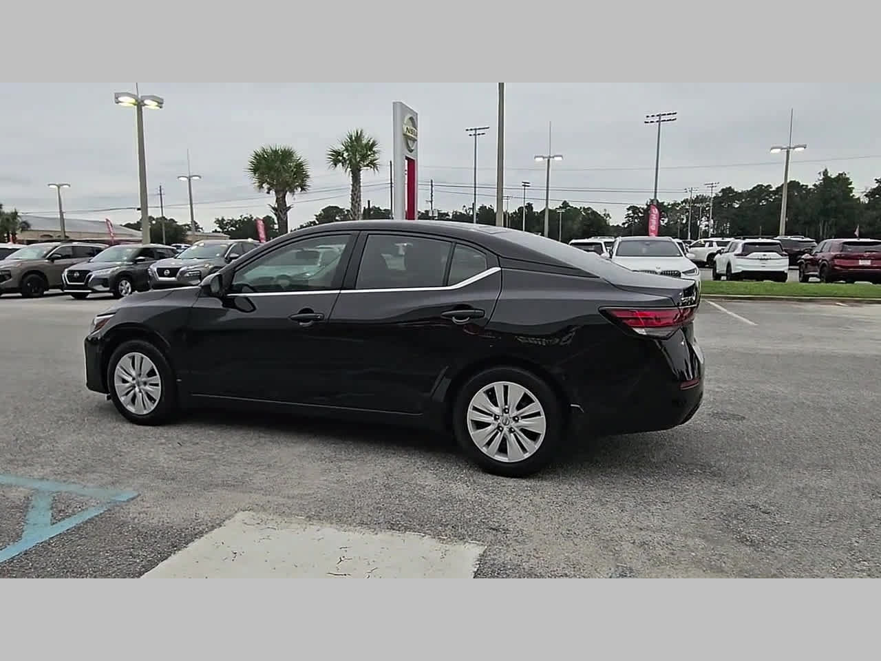 Used 2025 Nissan Sentra S FWD image 30