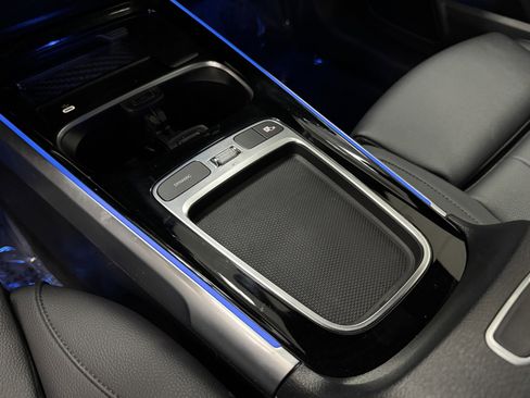 Certified 2024 Mercedes-Benz EQB 300 4MATIC image 32